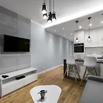 Apartment Moduo By Executive